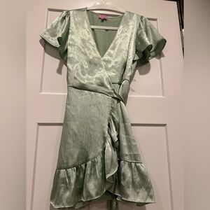 Francescas Light Green Satin Mini Dress